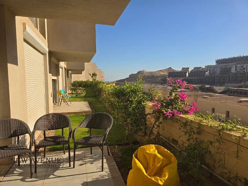 8 WhatsApp Image 2025-10-21 at 10.09. 38 PM (1). jpg