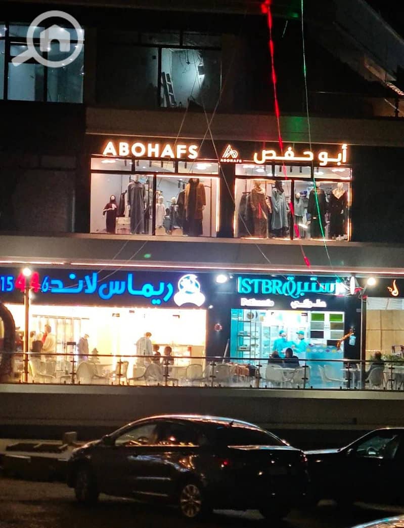 2 7a0dfab1-7bd0-43d3-b065-bb1a79b98cd9. jpg