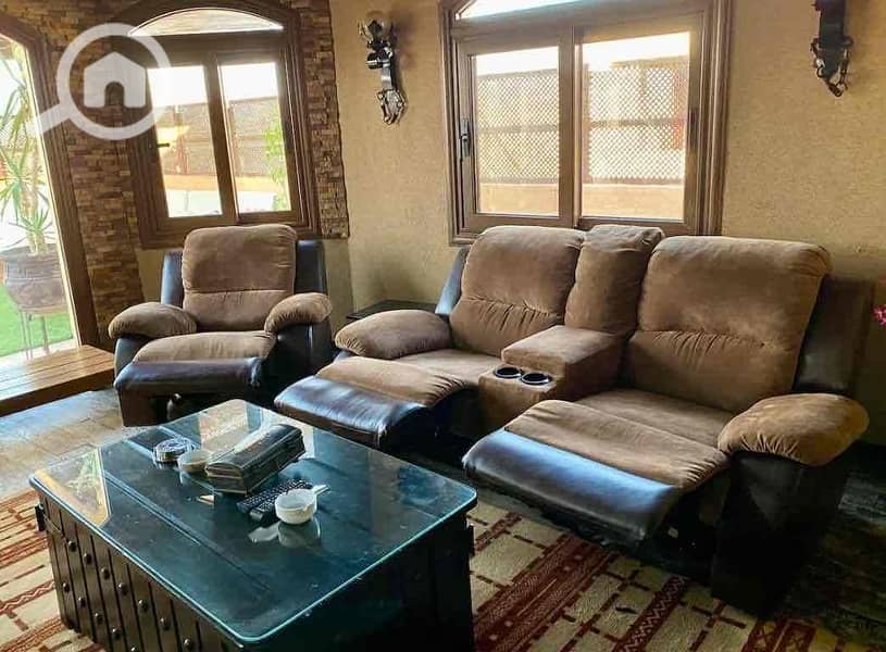 15 51b386bf-7449-4b81-8a84-4aa197c06fc2. jpg