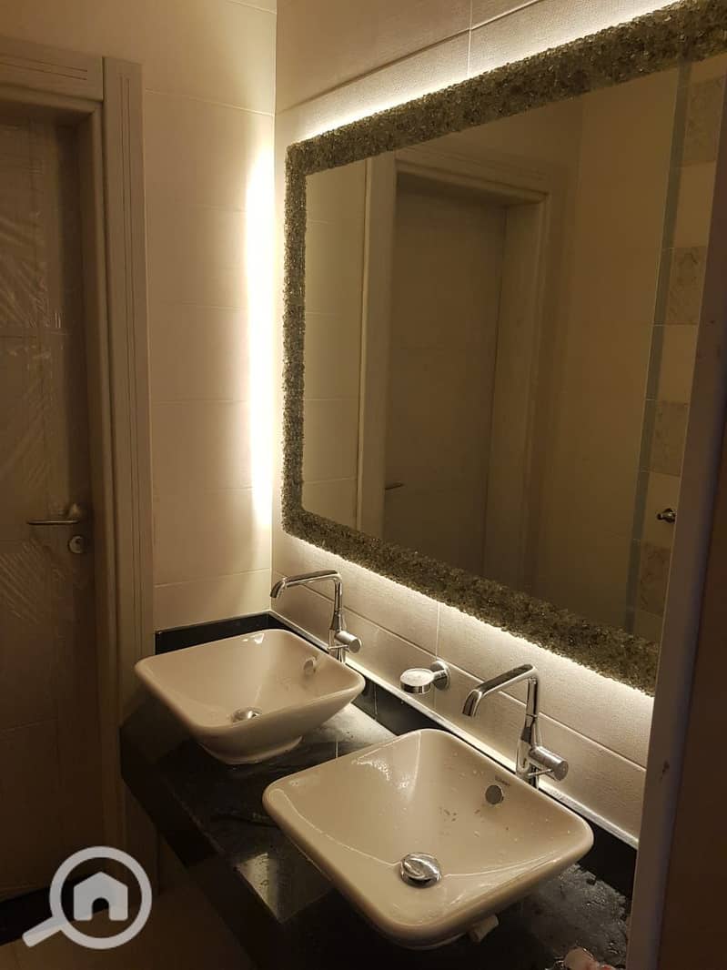 10 WhatsApp Image 2025-10-13 at 01.28. 16_6661196a. jpg