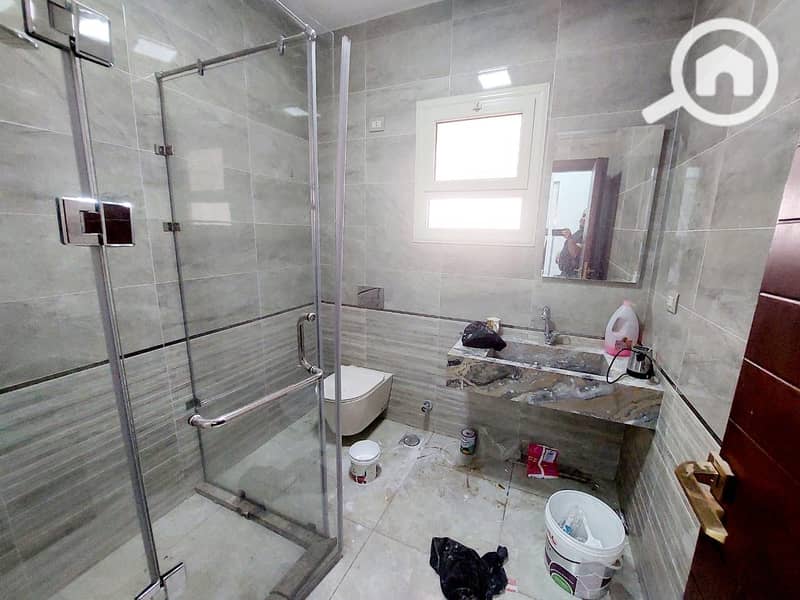 7 7a00dbf6-b248-45c3-8c84-9d5d9aa1328d. jpeg