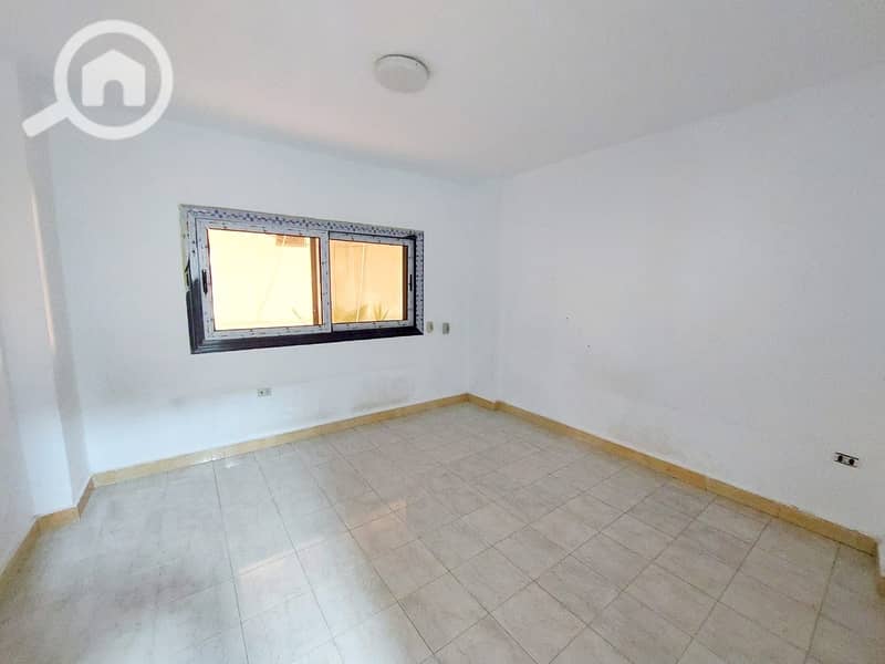 5 ae842bf2-ed89-4e2d-84df-ea8cc30fda1b. jpeg