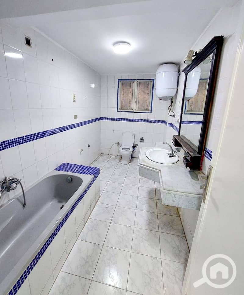 7 a06e42d7-6ebd-4551-93db-846629b74c8d. jpeg