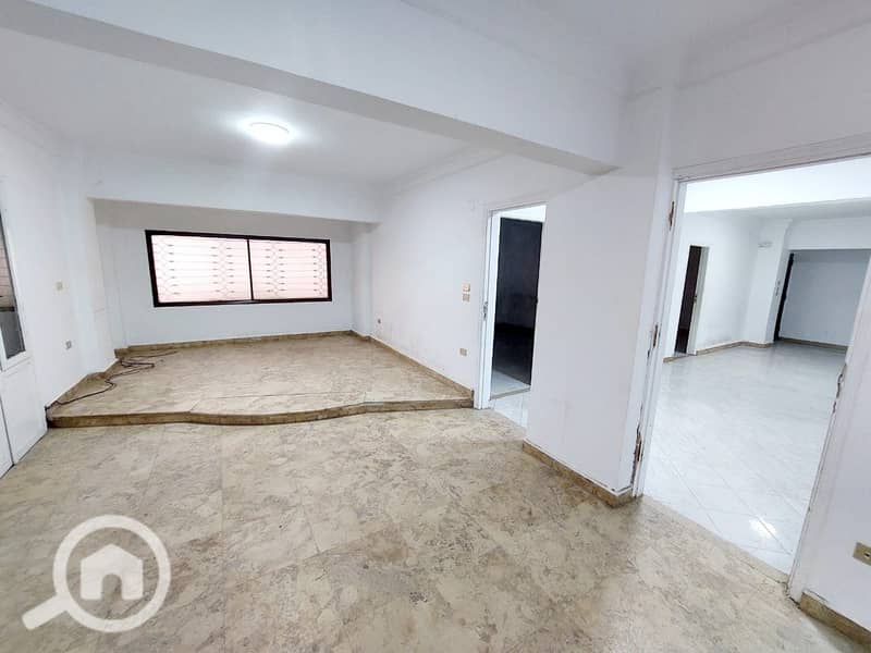 11 ee08f74d-6764-468d-8da3-7d4676591948. jpeg