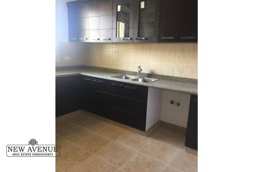 6 bb9a485d-1e33-43be-a375-fc68251930d3. jpg