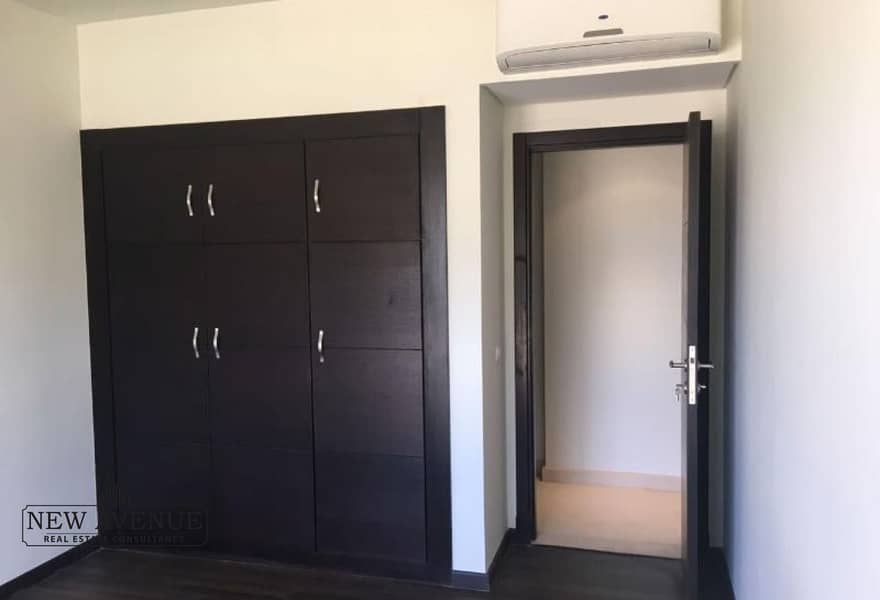 10 024faf99-52e8-4b1b-9ee9-1d2f45ad72b3. jpg