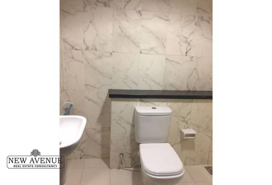 11 e1ecdf20-4eb6-400d-abf6-61b4572a6c6d. jpg