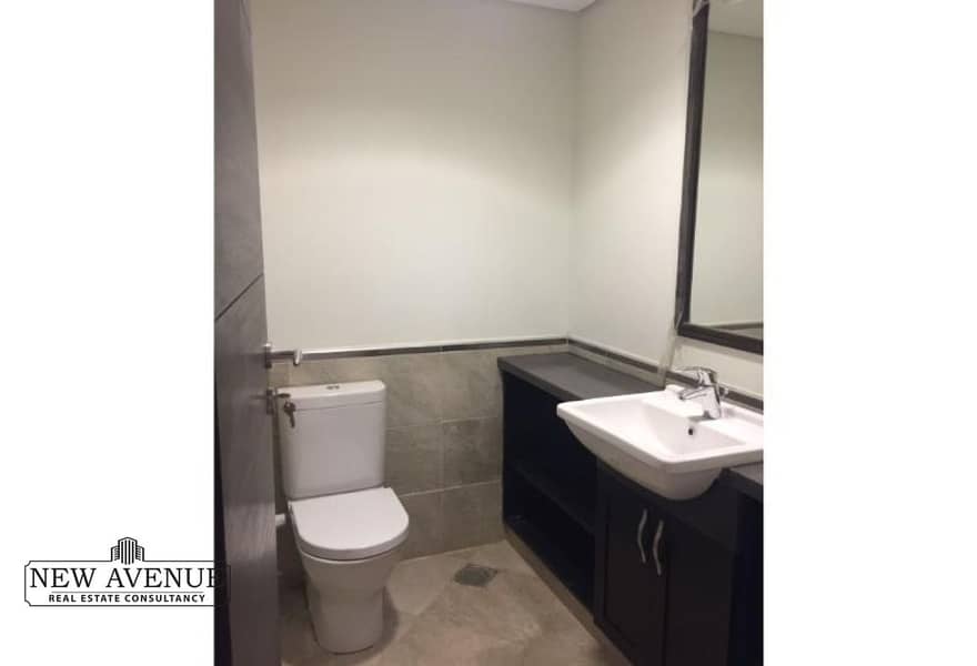 12 d28dcaf2-be1e-49c1-bf6c-5fd99f3ce966. jpg