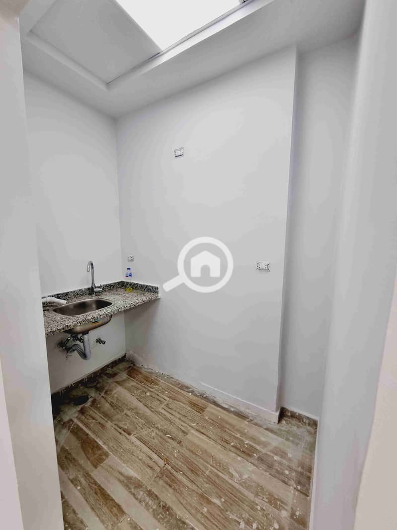 10 ٢٠٢٥٠٢١٦_١٩٠٥٣٠. jpg