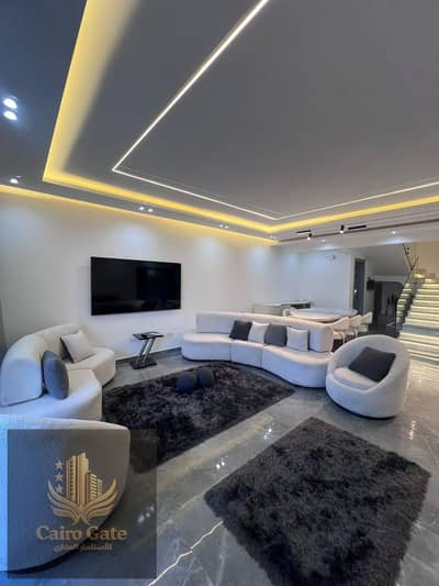 4 Bedroom Villa for Rent in Sheikh Zayed, Giza - 7ed7adb2-af68-49c0-a1bd-0d0654aaf718 (1). jpg