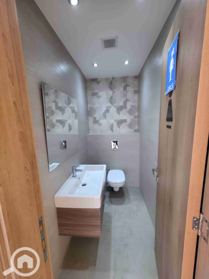 13 ٢٠٢٥٠٧٢٧_١٦١٣٢٢. jpg