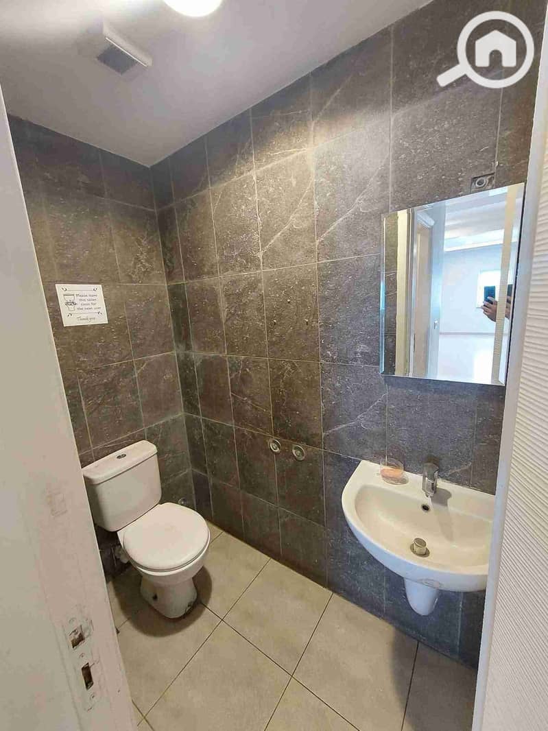 10 FB_IMG_1761167379368. jpg