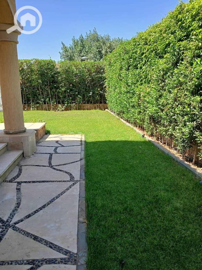 4 9016f254-d038-40ec-8df6-27ea08fdc0bb. jpeg