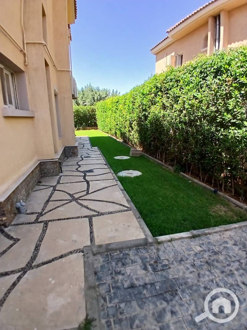 21 c9e72cc8-2d99-4b9d-80b2-97fa8a4fa16b. jpeg