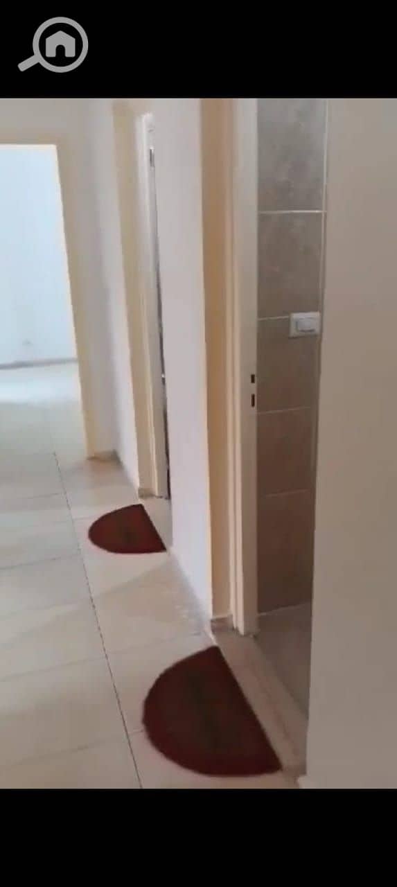 6 c6e518b6-862f-44cf-a08c-022404d6a6a0. jpg