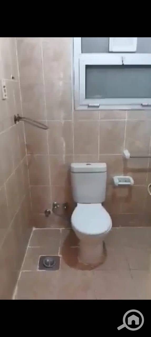 8 fc15b54b-7de0-4463-be31-47fe4956c263. jpg