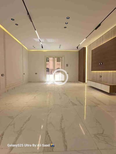 فلیٹ 3 غرف نوم للبيع في حدائق الاهرام، الجيزة - IMG_20251023_114122_374. jpg