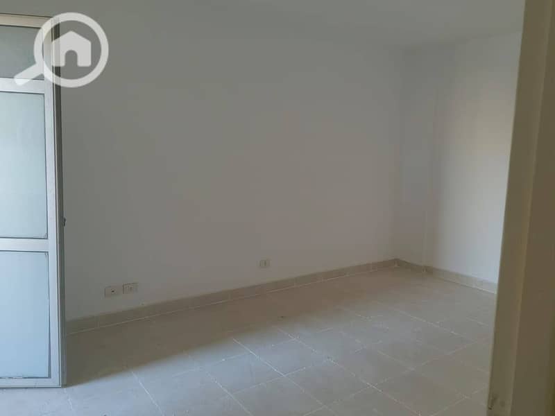 8 403b2332-86c6-473f-8a35-185cf2572209. jpeg