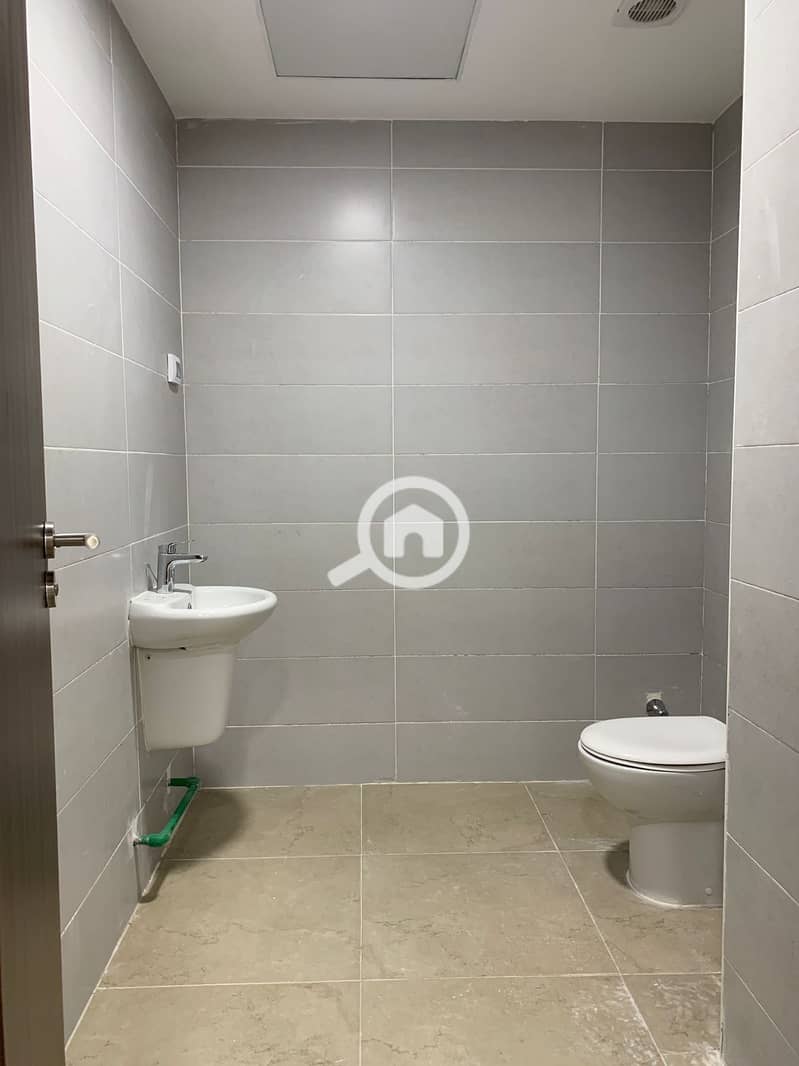 12 WhatsApp Image 2025-03-25 at 11.55. 25 AM (1). jpeg