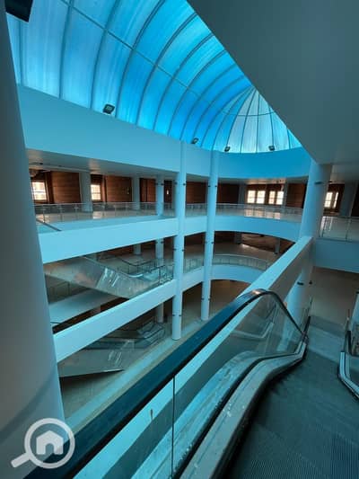 محلات تجارية  للايجار في الشيخ زايد، الجيزة - IMG-20251012-WA0239. jpg