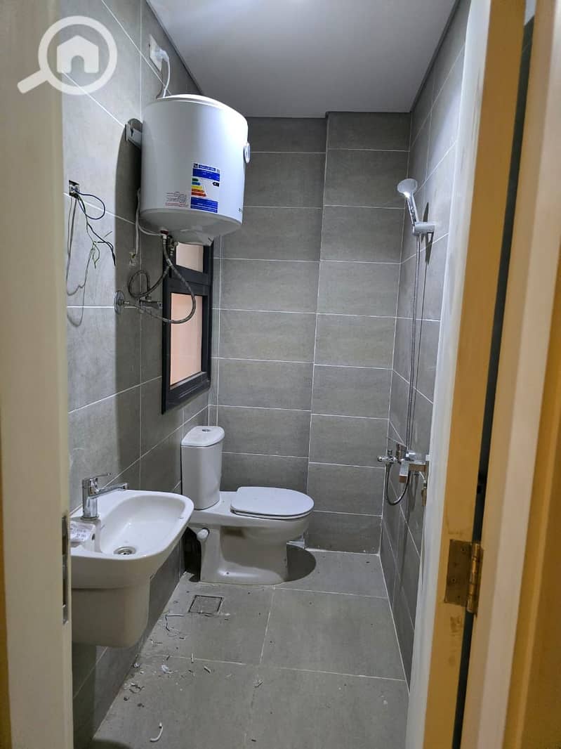 10 WhatsApp Image 2025-09-16 at 14.57. 43_aa567b27. jpg