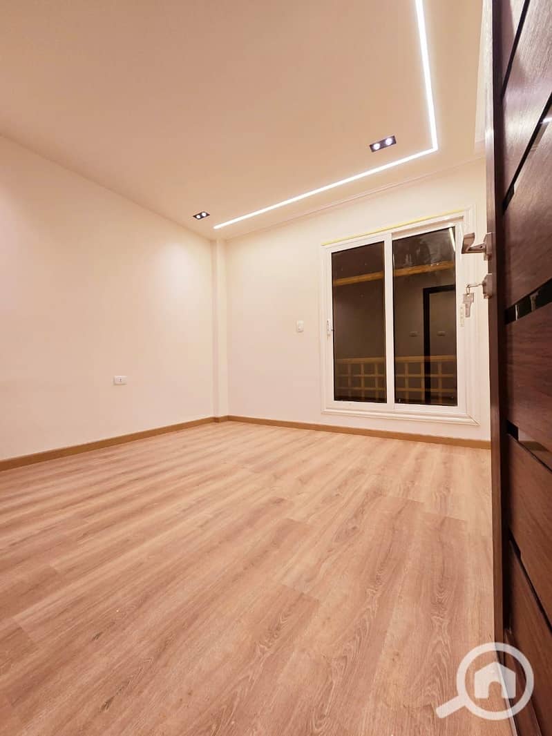 6 WhatsApp Image 2025-10-23 at 11.57. 02_fe5070da. jpg