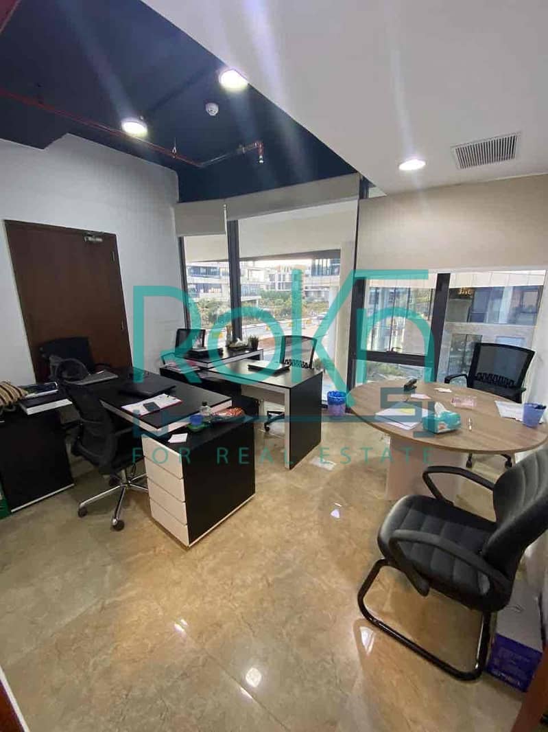 3 404a6c57-1748-448b-a0be-f2edb6b638b2. jpg