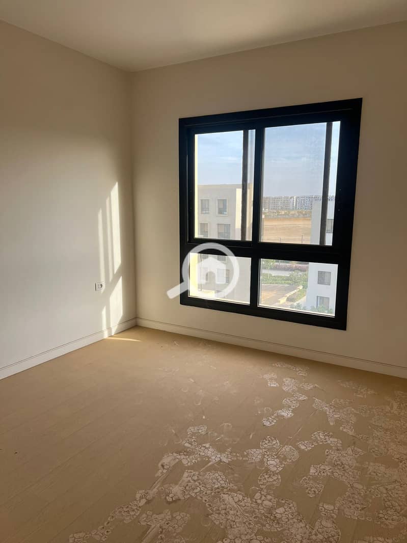 8 2253e105-4b3d-4bf6-96f3-f240ba996d18. jpeg