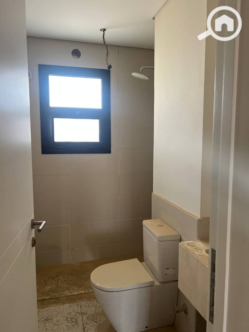 9 601b4f4d-4b8e-496a-8475-4794ee8ff52b. jpeg