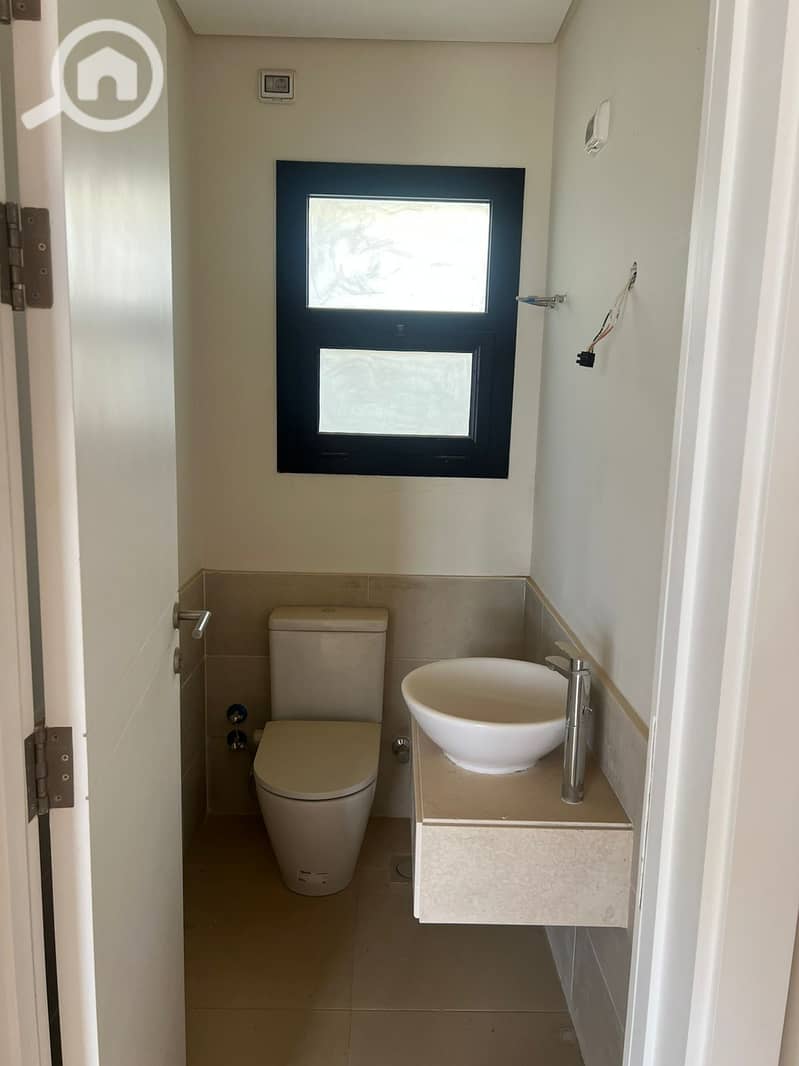 10 22fc2207-b364-4178-ad68-57ce326c7407. jpeg