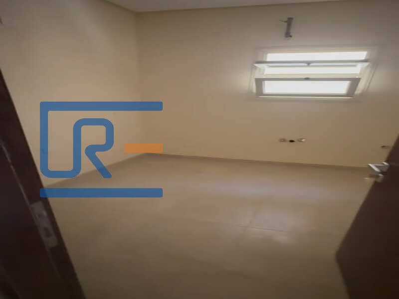 5 4fc4fb72-1af9-4b1c-93c3-3708be4dc9ba. jpg