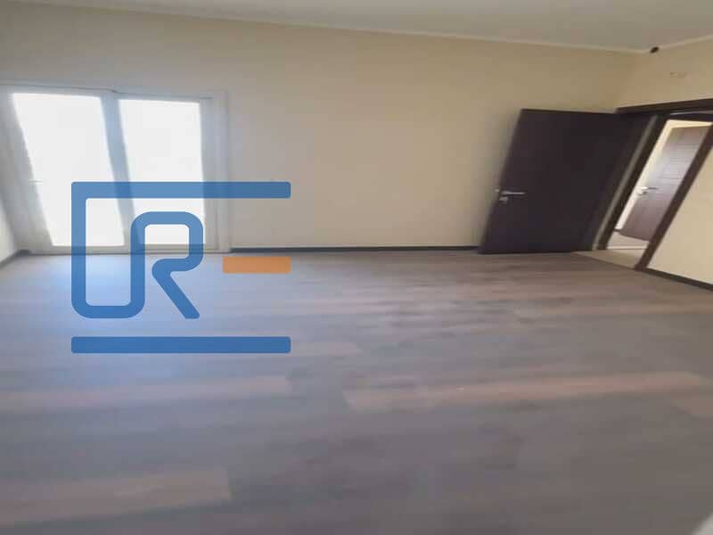 8 e45a5337-a903-4157-a833-b107d3755cc6. jpg