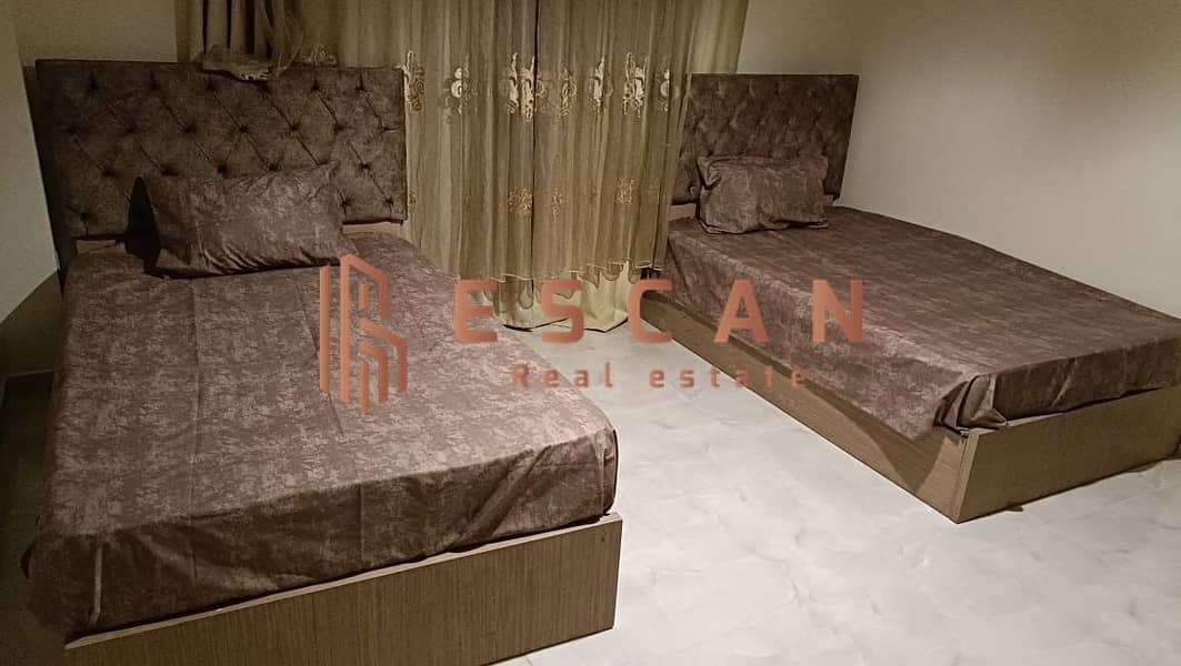 12 U474659 (7). jpeg