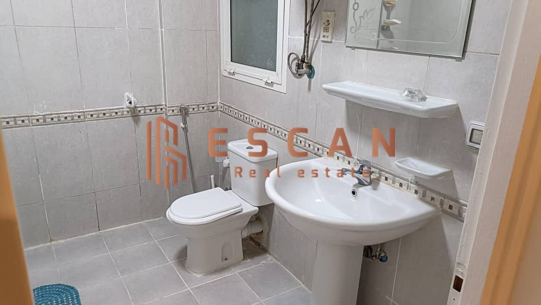 18 U474659 (12). jpeg