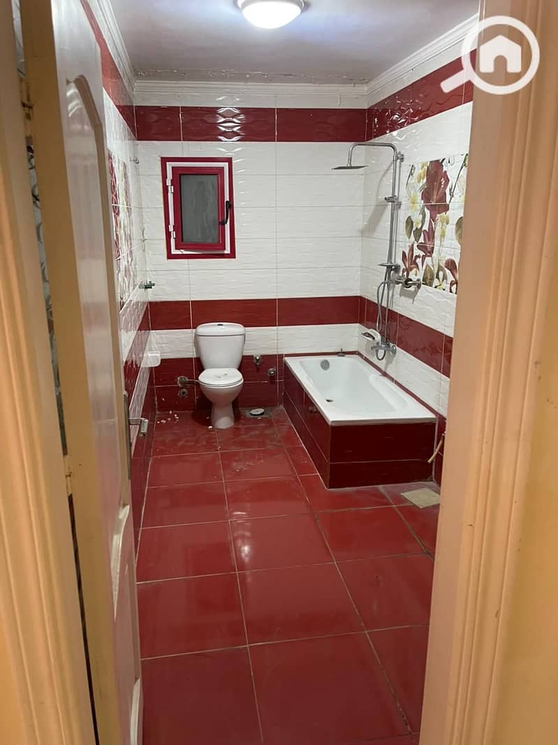 2 WhatsApp Image 2025-10-22 at 15.22. 42_3cbdbc1b. jpg