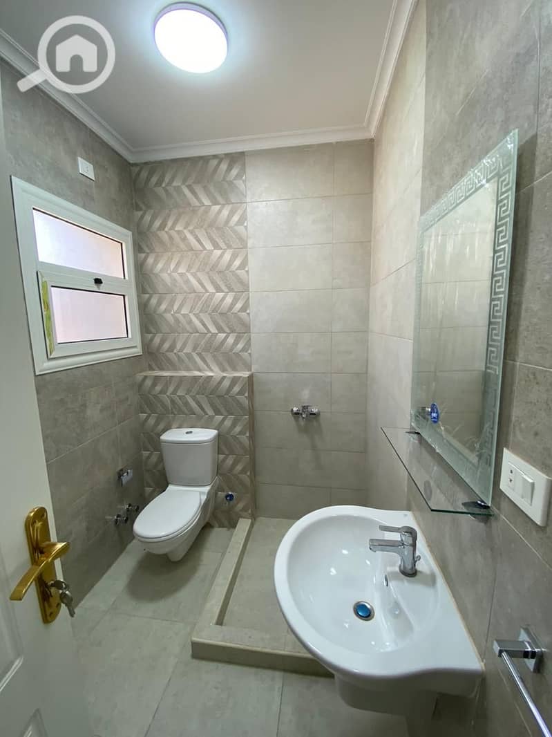 6 WhatsApp Image 2025-10-22 at 10.56. 48 PM (2). jpeg