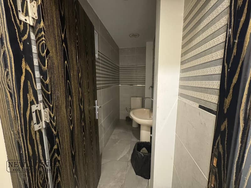 2 WhatsApp Image 2025-10-19 at 14.11. 01_d15682b8. jpg