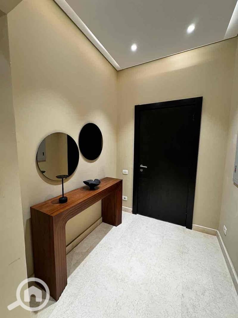 18 3e0e14cb-b5f2-40d6-be8a-6c84868d1f70. jpg