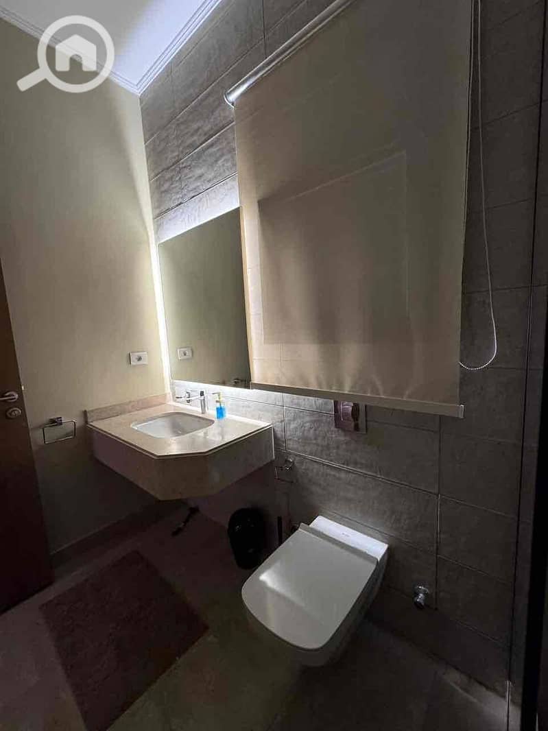 22 05967d65-81f7-488f-8621-b865f9f01aa2. jpg