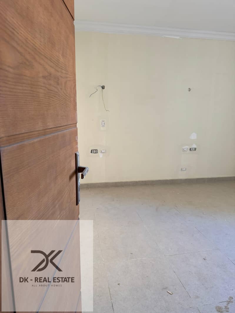 14 WhatsApp Image 2025-10-22 at 3.41. 33 PM. jpeg