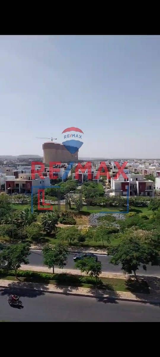 4 WhatsApp Image 2025-10-23 at 12.41. 21. jpeg