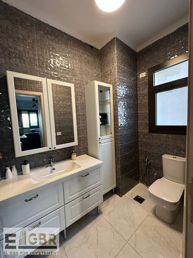 5 WhatsApp Image 2025-09-09 at 12.35. 08 PM. jpeg