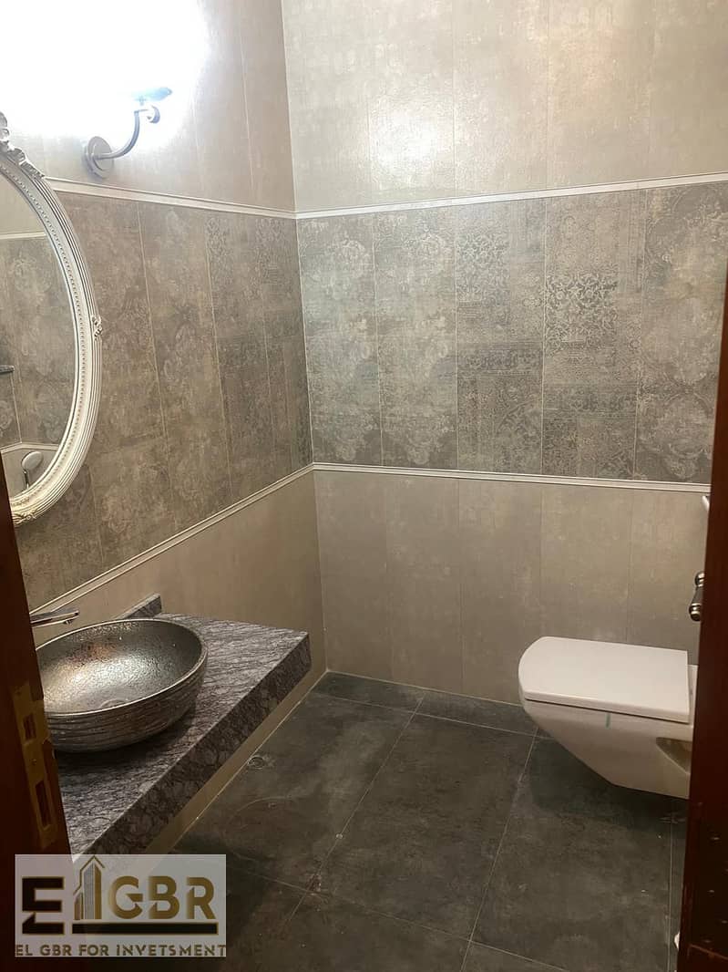 3 WhatsApp Image 2025-10-04 at 14.27. 20 (1). jpeg