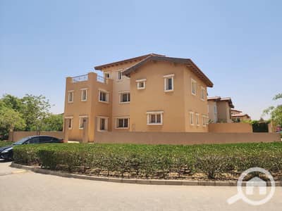 5 Bedroom Townhouse for Sale in New Cairo, Cairo - WhatsApp Image 2025-10-23 at 13.41. 49_d0e5cebd. jpg