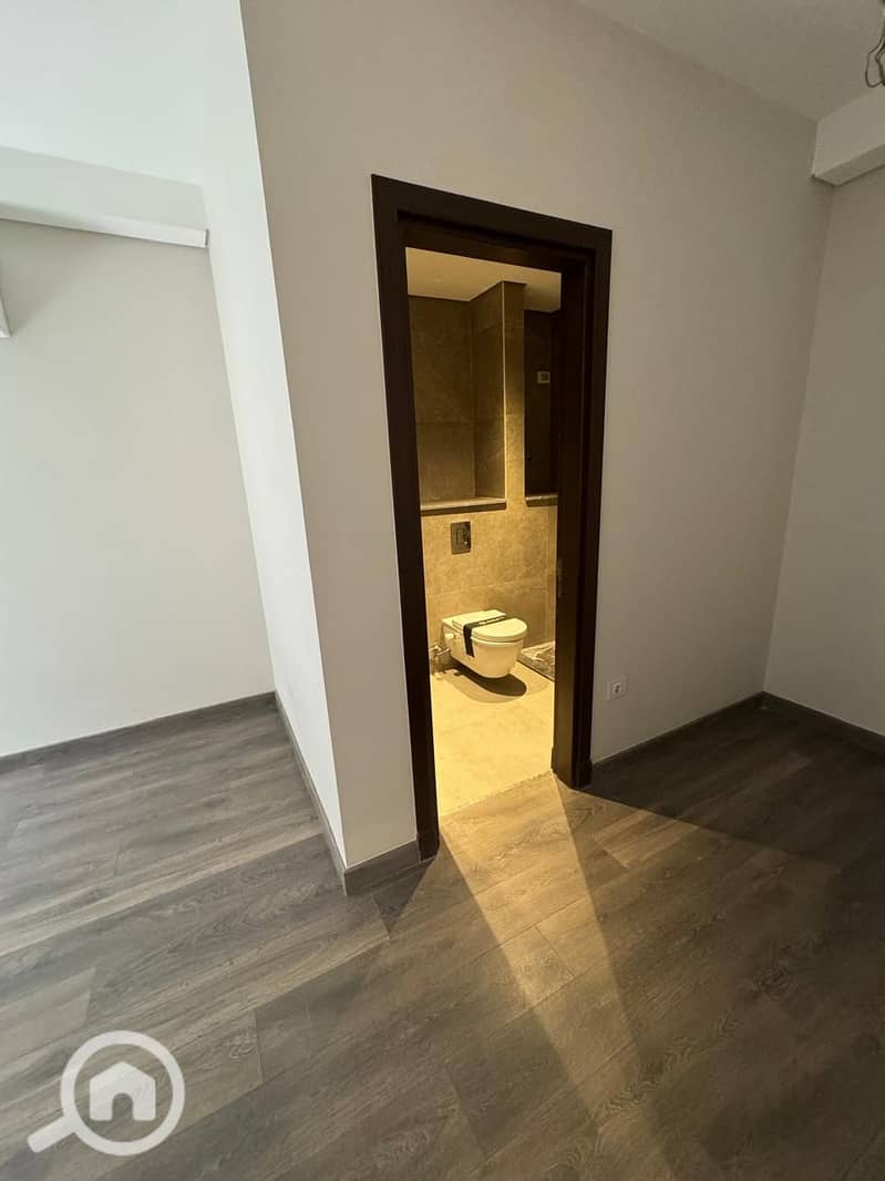 4 606cbb6b-a87c-4ffd-b062-885bad86da3c - Copy. jpg