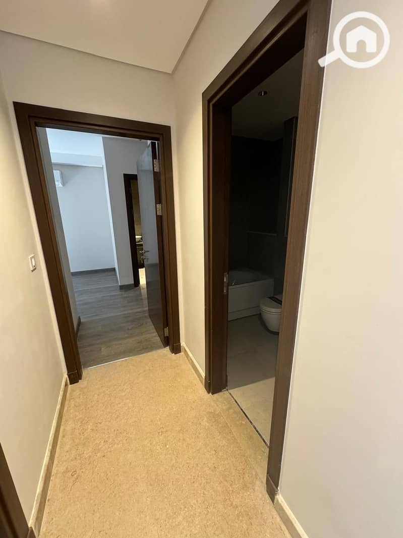 7 d4fb799e-1842-46cb-b999-29898d1074fa. jpg