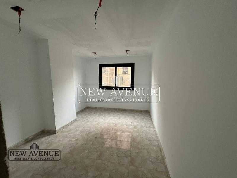 7 ssnyjLGUru1Vqt0C0nuePJWDSPfjFSrAanX5rT2v. jpeg