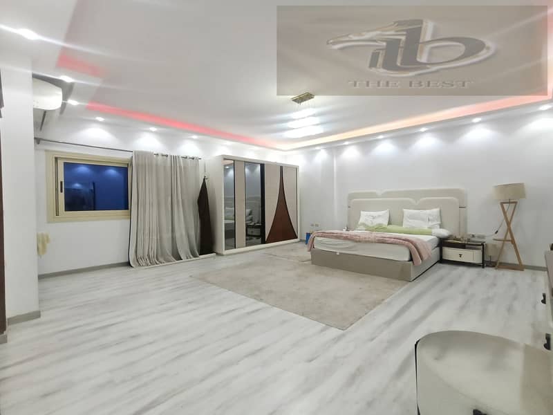 3 563b5530-db7e-47c6-b961-3298b2e4f711. jpeg