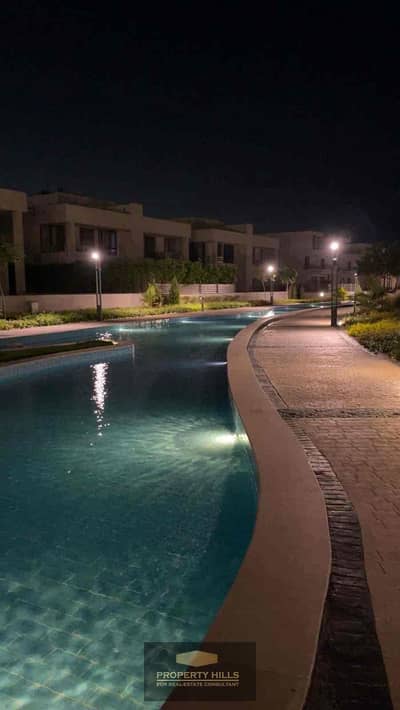 4 Bedroom Townhouse for Sale in Sheikh Zayed, Giza - cf517bd5-6cd3-405c-9414-a990635e2ef4. jpg