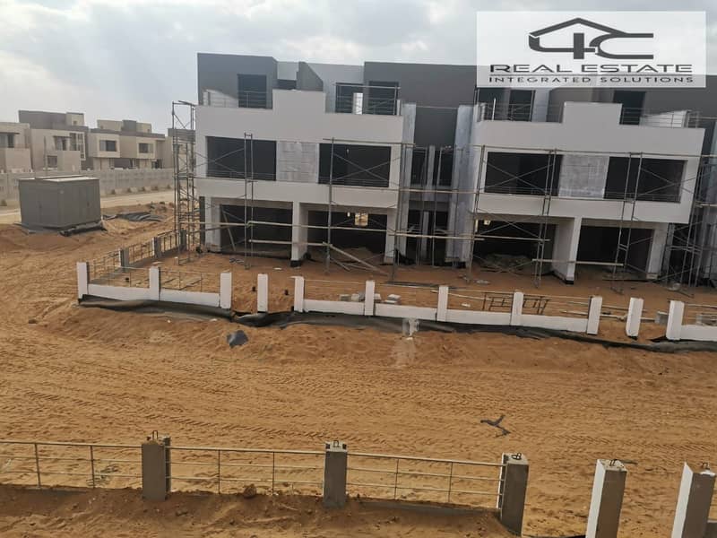 8 WhatsApp Image 2025-10-22 at 3.43. 22 PM (1). jpeg